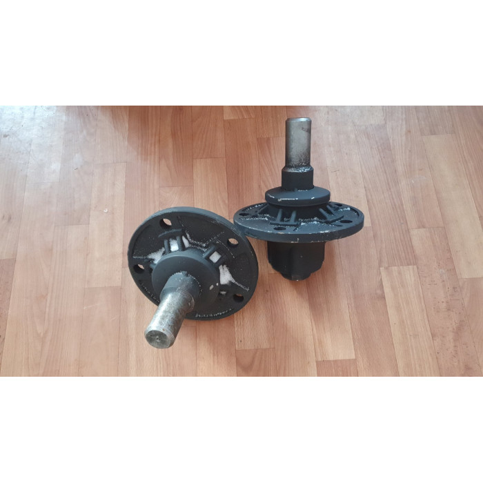 Маточина колеса опорного КПС-4 в зборі (підшипником і валом) (5отв.) 