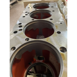 Блок циліндрів Д-240, Д-243, МТЗ-80, МТЗ-82 (3 втулки р/валу) (вир-во NeuMaster)