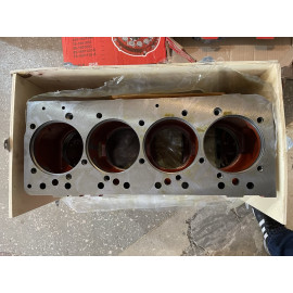 Блок циліндрів Д-240, Д-243, МТЗ-80, МТЗ-82 (3 втулки р/валу) (вир-во NeuMaster)