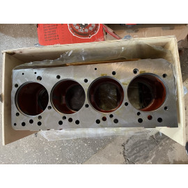 Блок циліндрів Д-240, Д-243, МТЗ-80, МТЗ-82 (3 втулки р/валу) (вир-во NeuMaster)